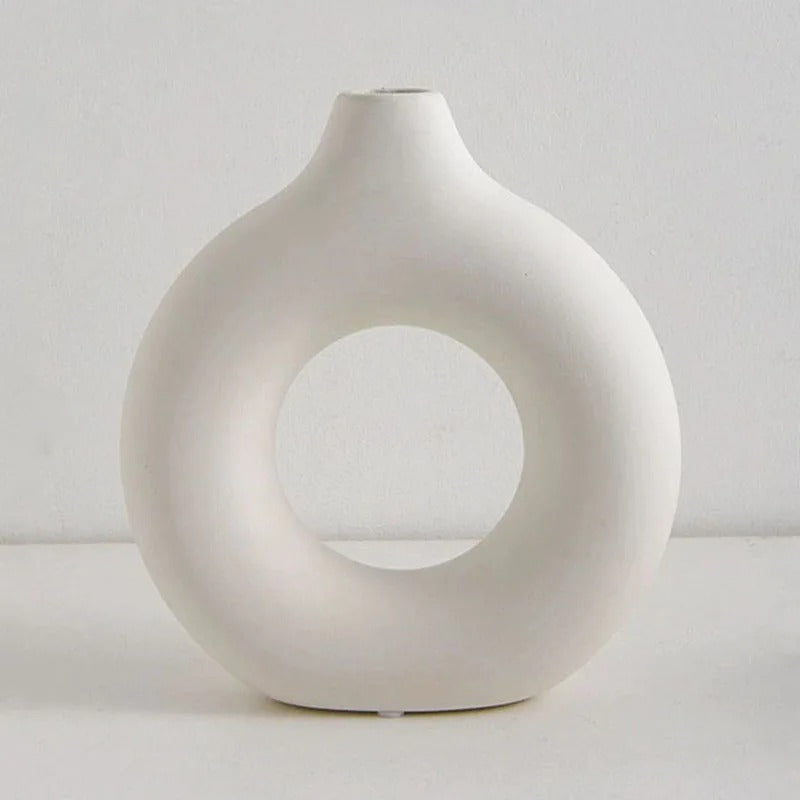 Simple Plastic Vase Donut Shape