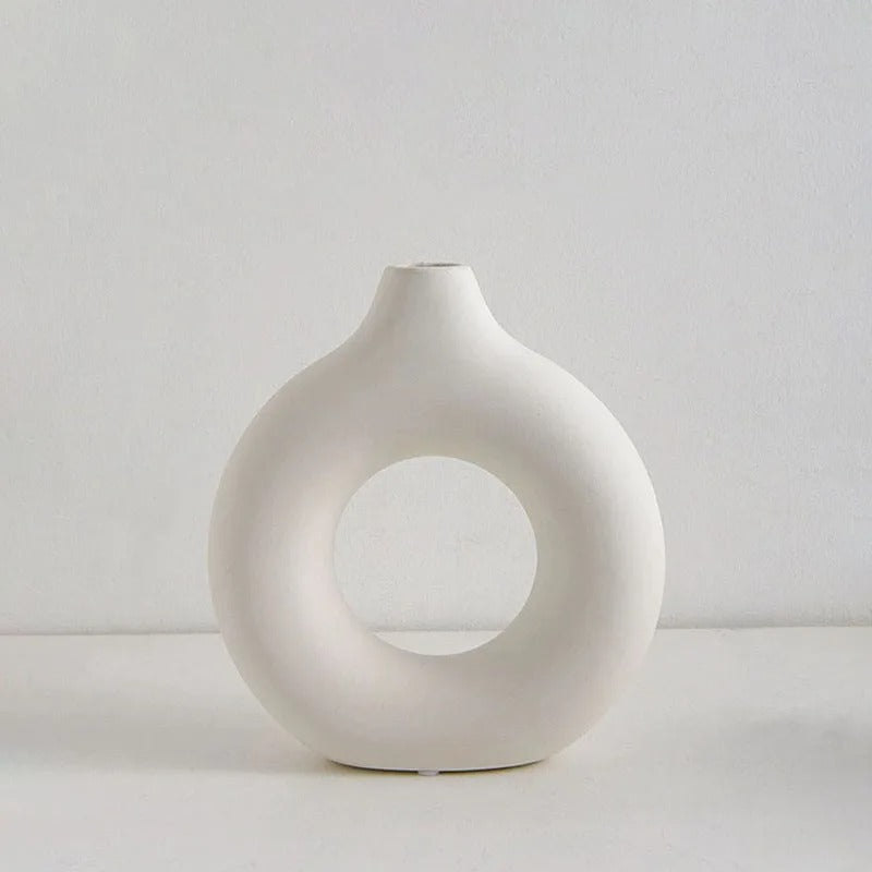 Simple Plastic Vase Donut Shape