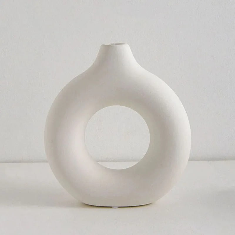 Simple Plastic Vase Donut Shape